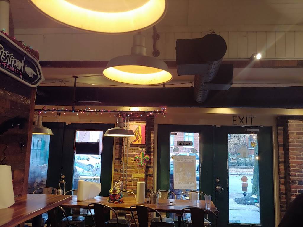 The Wood Shack Soulard | restaurant | 1862 S 10th St, St. Louis, MO 63104, USA | 3148334770 OR +1 314-833-4770