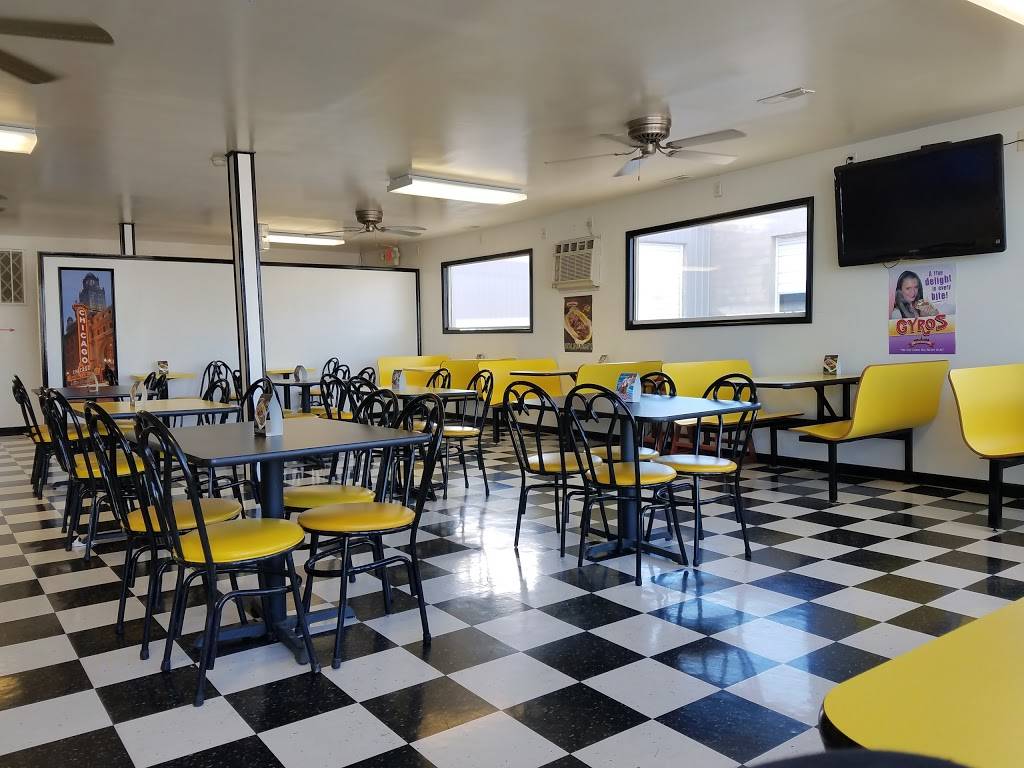 Bugsys Chicago Dog | restaurant | 311 Broadway St, Mt Vernon, IL 62864, USA | 6182423647 OR +1 618-242-3647