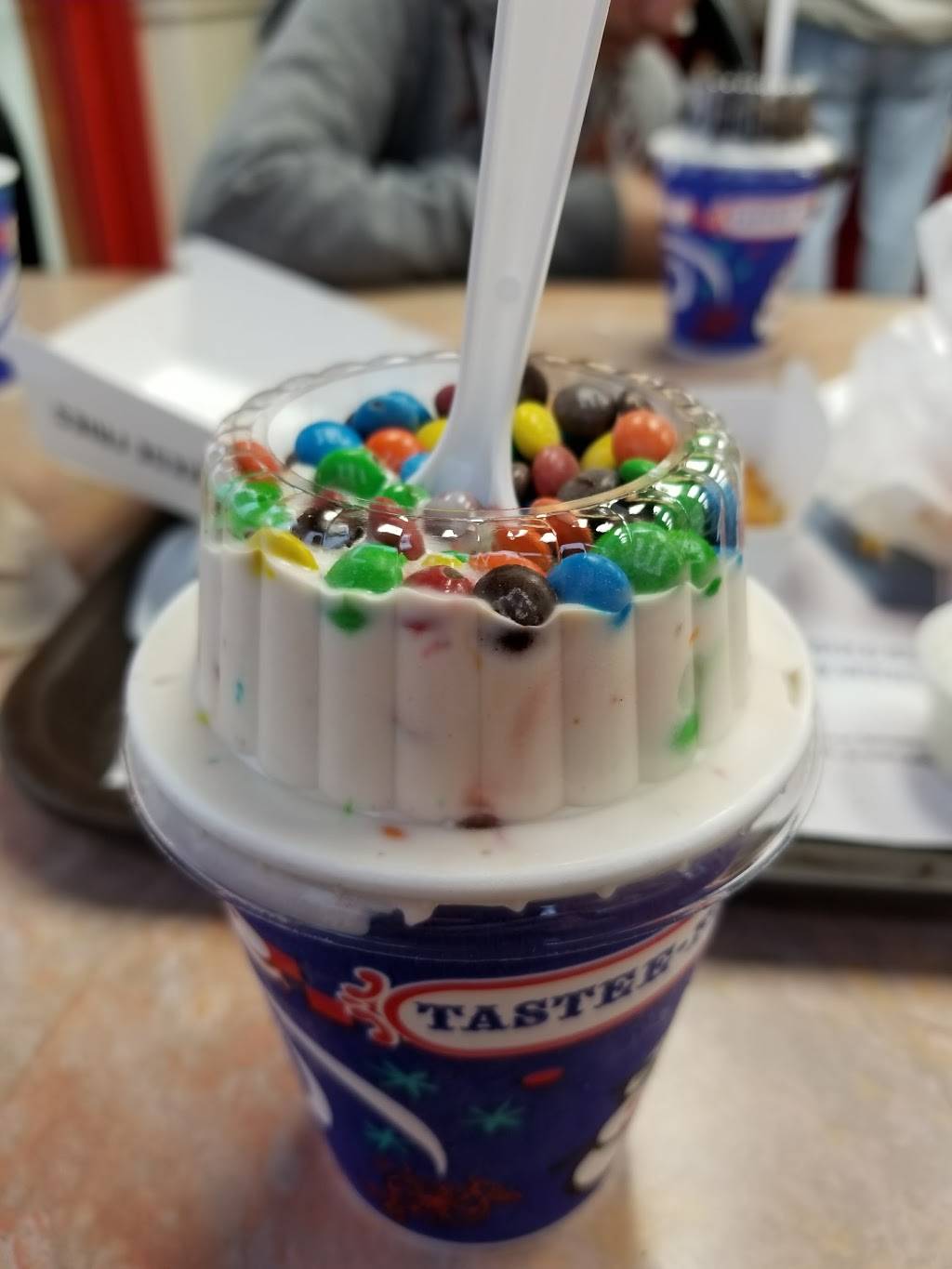 Wienerschnitzel | restaurant | 415 E Bethany Dr, Allen, TX 75002, USA | 4698546464 OR +1 469-854-6464