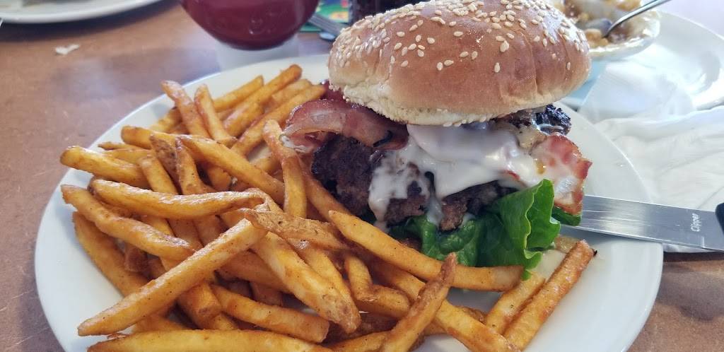 Dugarels | restaurant | 3475 Vermillion St, Hastings, MN 55033, USA | 6514800003 OR +1 651-480-0003