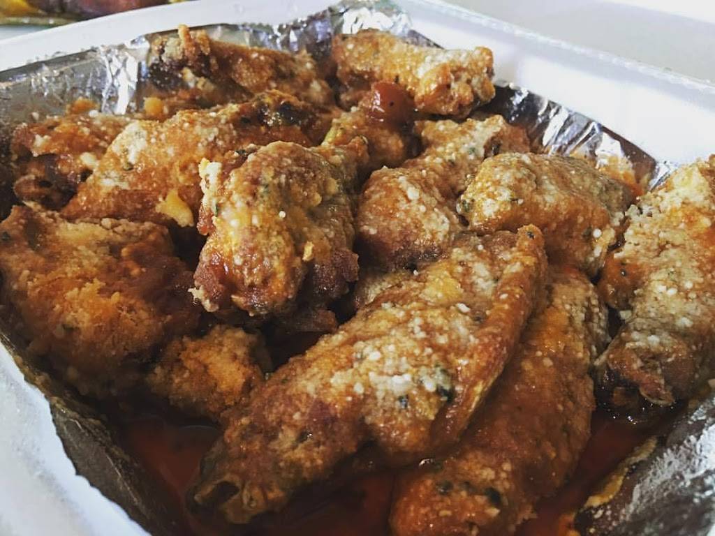 Big Shot Bobs House of Wings - Weirton | restaurant | 241 Three Springs Dr #9, Weirton, WV 26062, USA | 6813283053 OR +1 681-328-3053