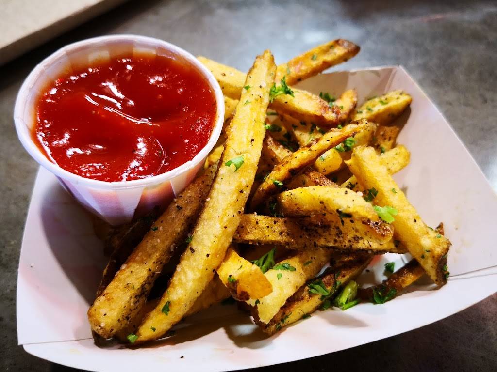 Cullums Attagirl Ice House | restaurant | 726 E Mistletoe Ave, San Antonio, TX 78212, USA | 2104374263 OR +1 210-437-4263