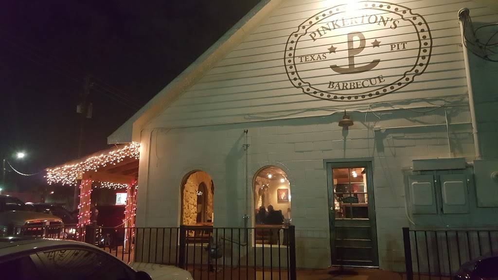 Pinkertons Barbecue | restaurant | 1504 Airline Dr, Houston, TX 77009, USA | 7138022000 OR +1 713-802-2000