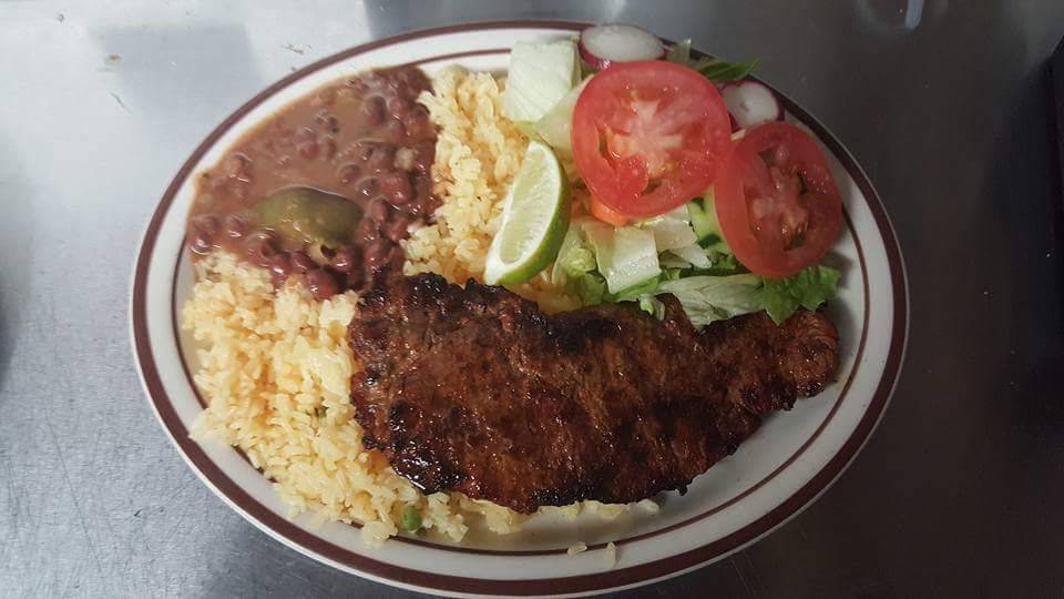 El Salvadoreno | restaurant | 346 Broadway, Newburgh, NY 12550, USA | 8455656822 OR +1 845-565-6822