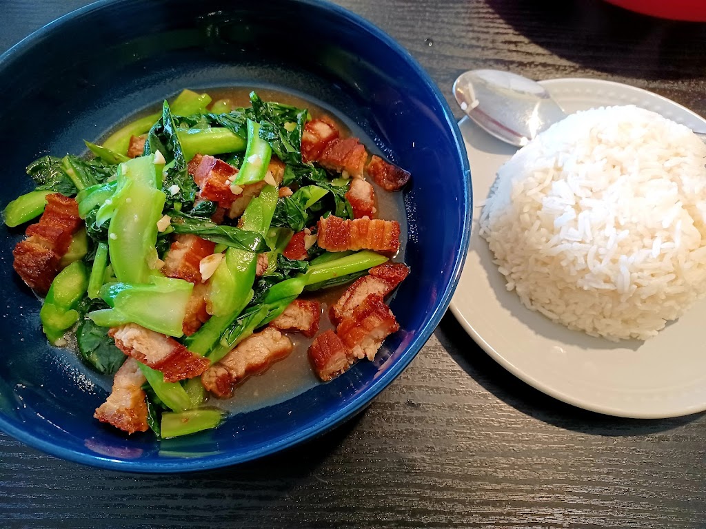 Yummy Thai | restaurant | 2961 Beachwood Dr, Merced, CA 95348, USA | 2092300130 OR +1 209-230-0130