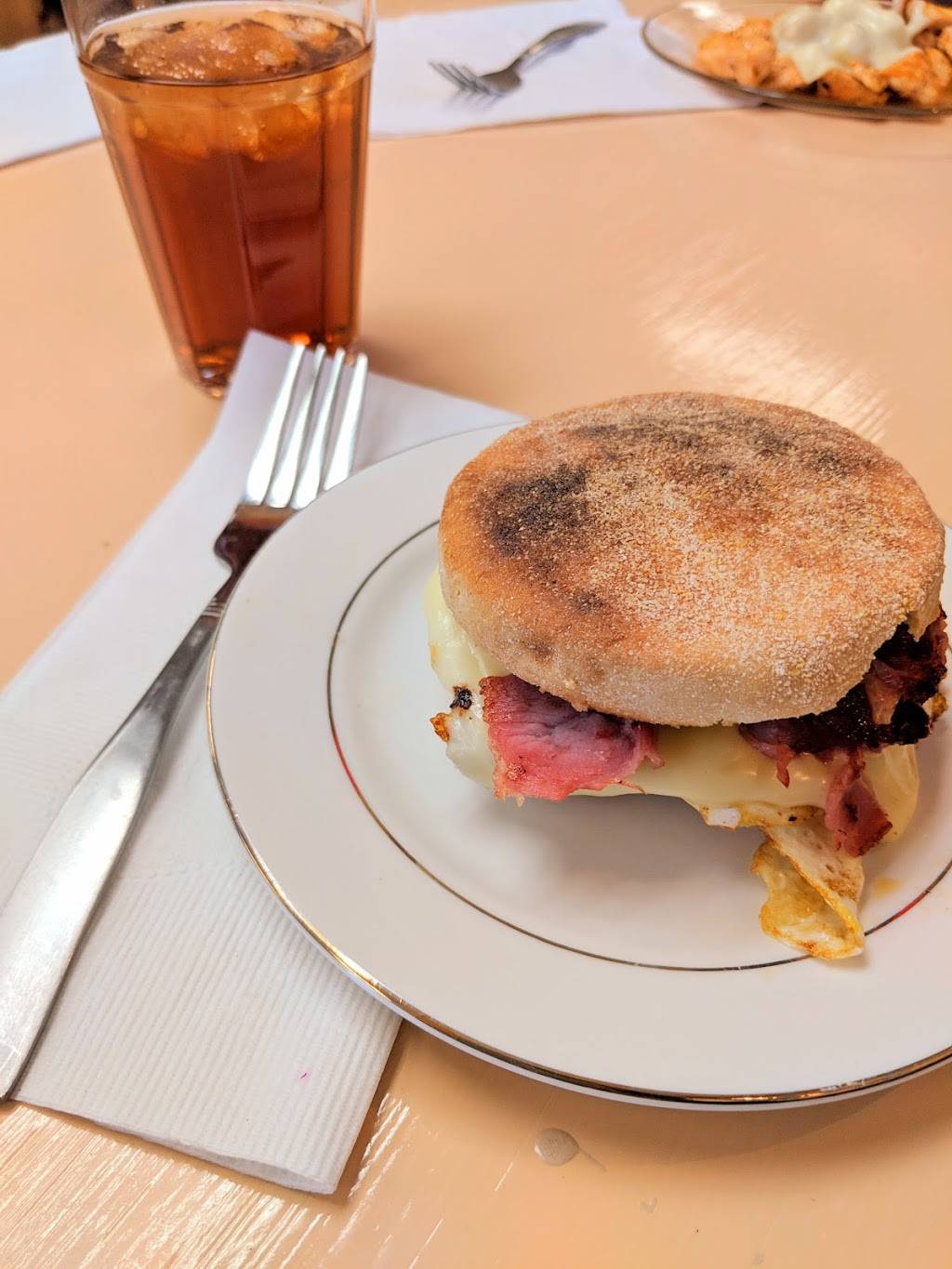 Mas Cafe | restaurant | 43 North Road, Deerfield, NH 03037, USA | 6034633098 OR +1 603-463-3098