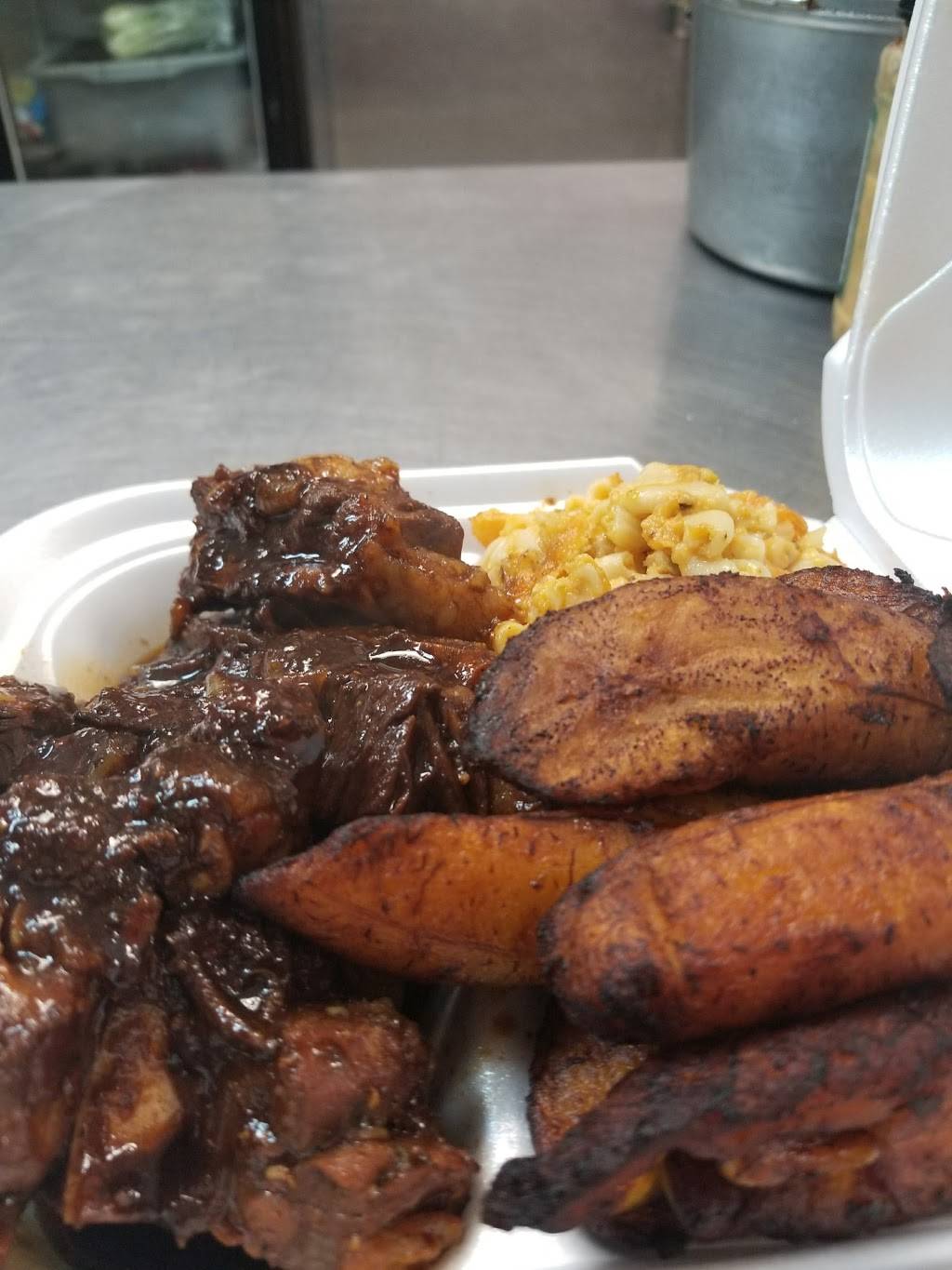 Islanders Cafe | restaurant | 5676 Washington St, Hollywood, FL 33023, USA | 9543627979 OR +1 954-362-7979