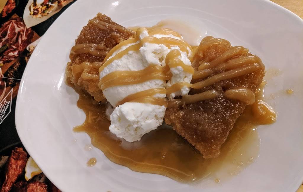 Rôtisserie St-Hubert | meal delivery | 2939 Boulevard Saint-Charles, Kirkland, QC H9H 3B5, Canada | 5143855555 OR +1 514-385-5555