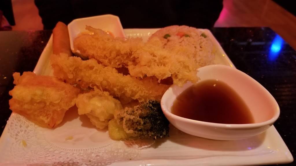 East Moon Asian Bistro | restaurant | 1624 S Lemay Ave, Fort Collins, CO 80525, USA | 9704168333 OR +1 970-416-8333