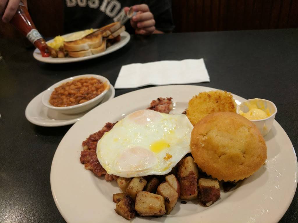 Good Days Restaurant | restaurant | 99 S Main St, West Bridgewater, MA 02379, USA | 5085840077 OR +1 508-584-0077