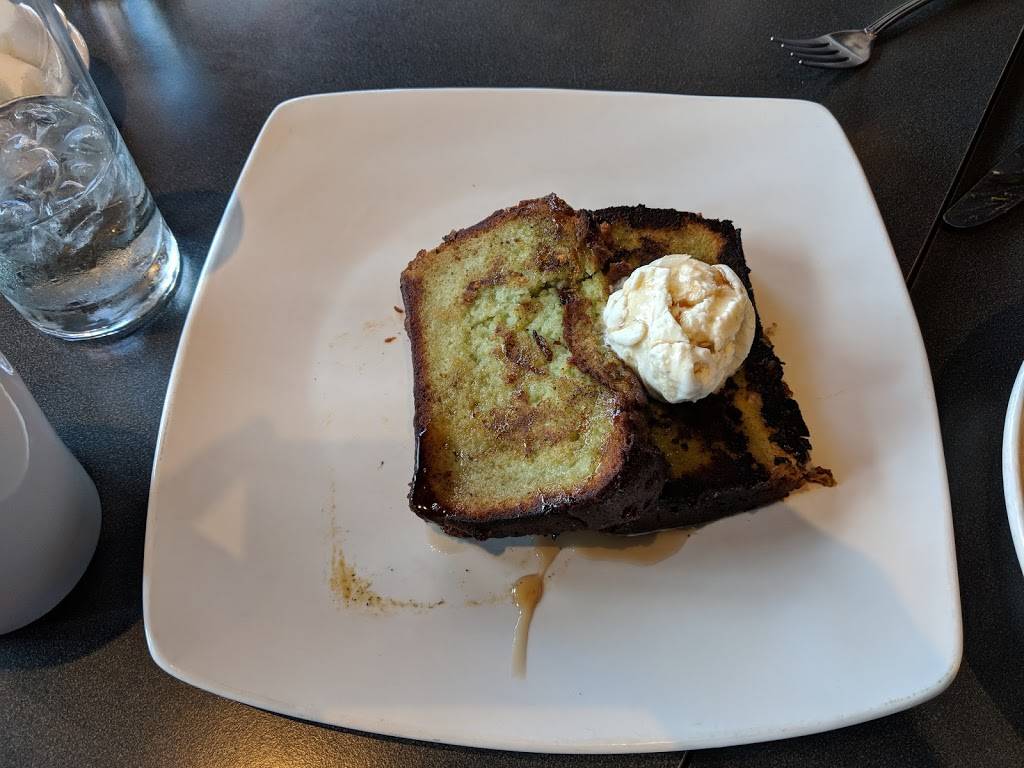 Mantra Bar & Grille | restaurant | 6913 Maple St, Omaha, NE 68104, USA | 4029331666 OR +1 402-933-1666