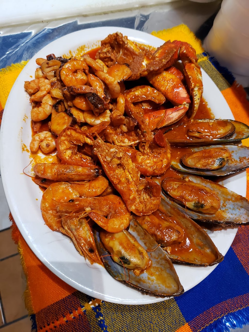 Mayas Nayarit Restaurant | restaurant | 4318 W Fullerton Ave, Chicago, IL 60639, USA | 7737998087 OR +1 773-799-8087