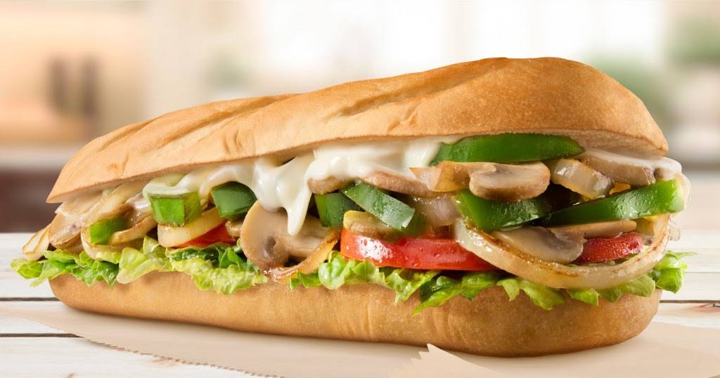 Charleys Philly Steaks | restaurant | 210 Andover St Unit E108, Peabody, MA 01960, USA | 9785304468 OR +1 978-530-4468