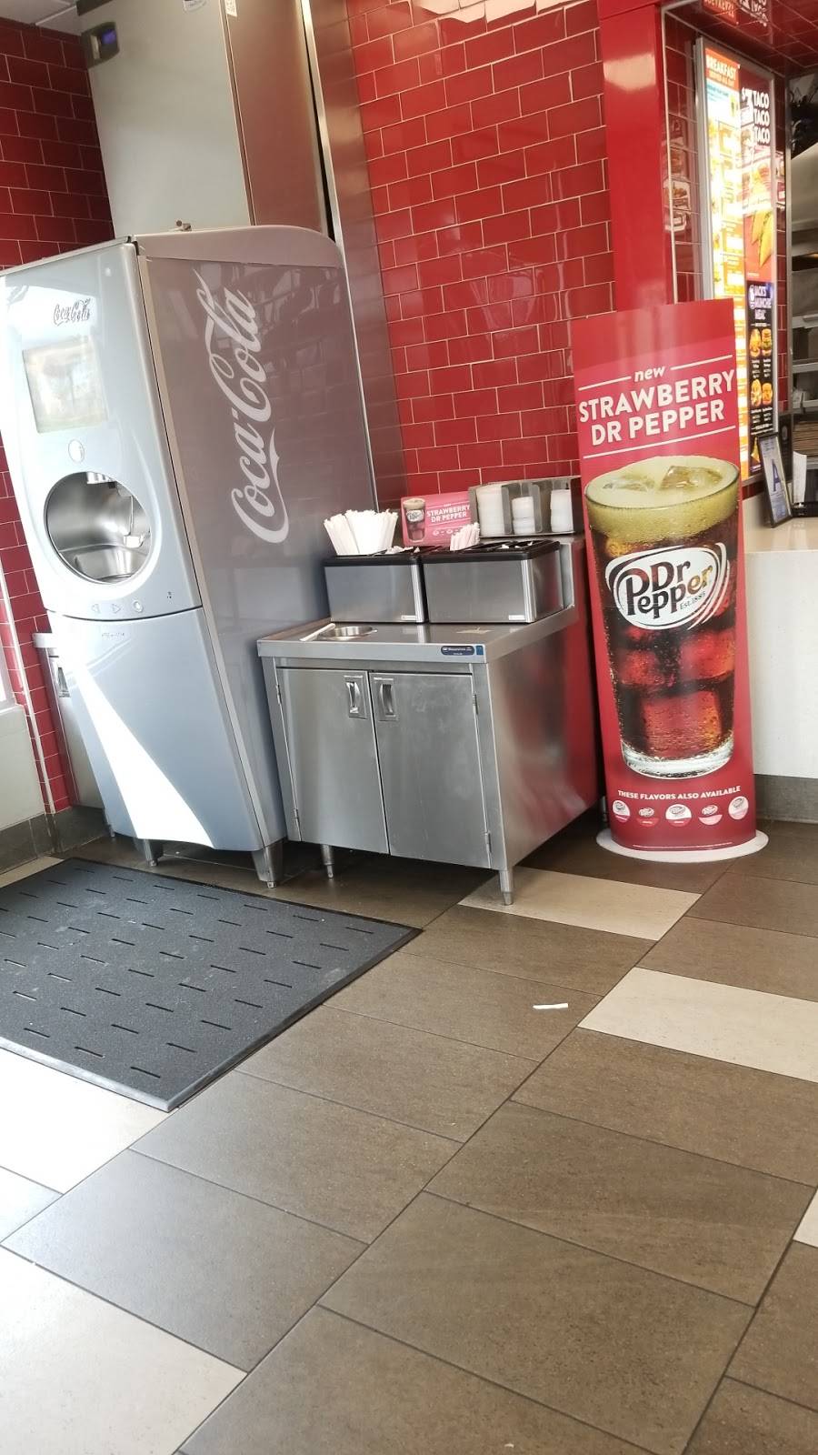 Jack in the Box | restaurant | 3653 E Highland Ave, Highland, CA 92346, USA | 9098640466 OR +1 909-864-0466