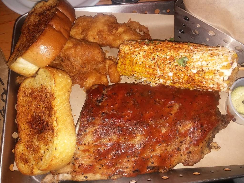 Chilis Grill & Bar | meal takeaway | 3490 W Century Blvd, Inglewood, CA 90303, USA | 3106742505 OR +1 310-674-2505