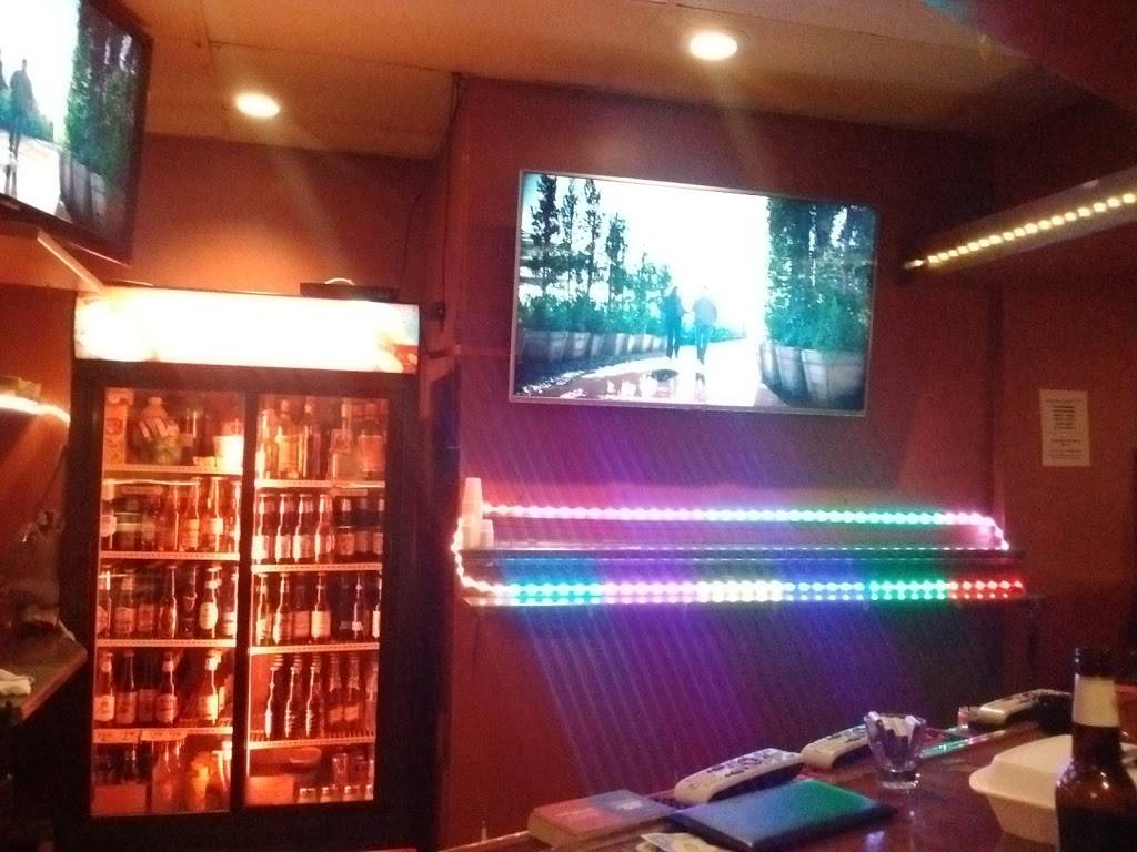 B G Gators | restaurant | 9021 E 109th Ave, Crown Point, IN 46307, USA | 2196620103 OR +1 219-662-0103