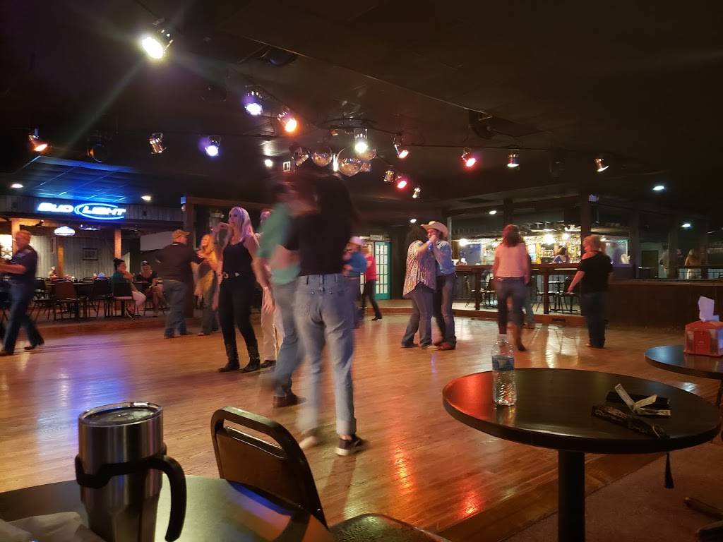 Dirty Mule | restaurant | 134 S, US-69, Pittsburg, KS 66762, USA | 6206702255 OR +1 620-670-2255