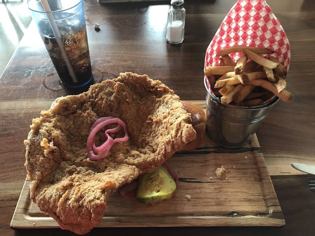 The Barn | restaurant | 1501 Wabash Ave, Springfield, IL 62704, USA | 2176790610 OR +1 217-679-0610