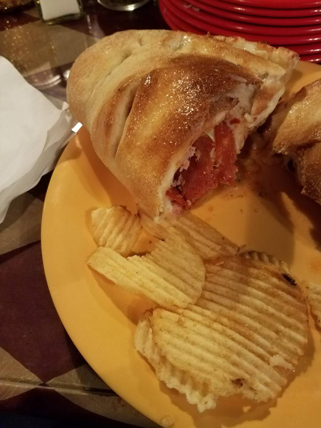 Pizza Forum | meal delivery | 215 Main St, Auburn, IN 46706, USA | 2609201111 OR +1 260-920-1111