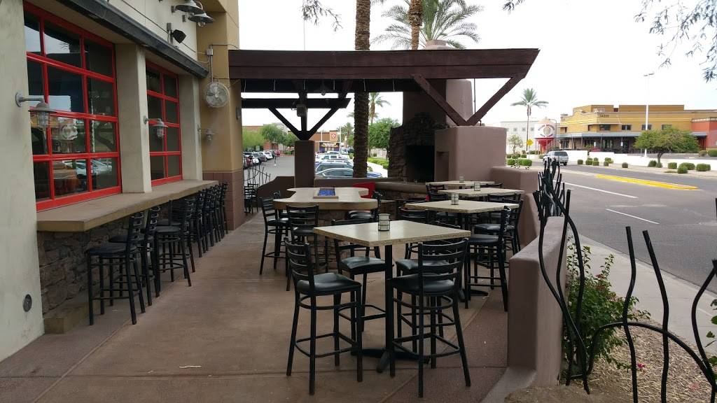 Uncle Bear’s Grill & Tap | restaurant | 4921 E Ray Rd #103, Phoenix, AZ 85044, USA | 4809612374 OR +1 480-961-2374
