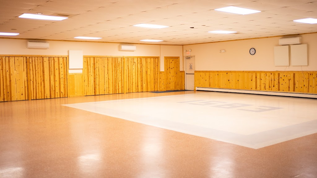 Boyne City Eagles | restaurant | 106 River St, Boyne City, MI 49712, USA | 2315822693 OR +1 231-582-2693