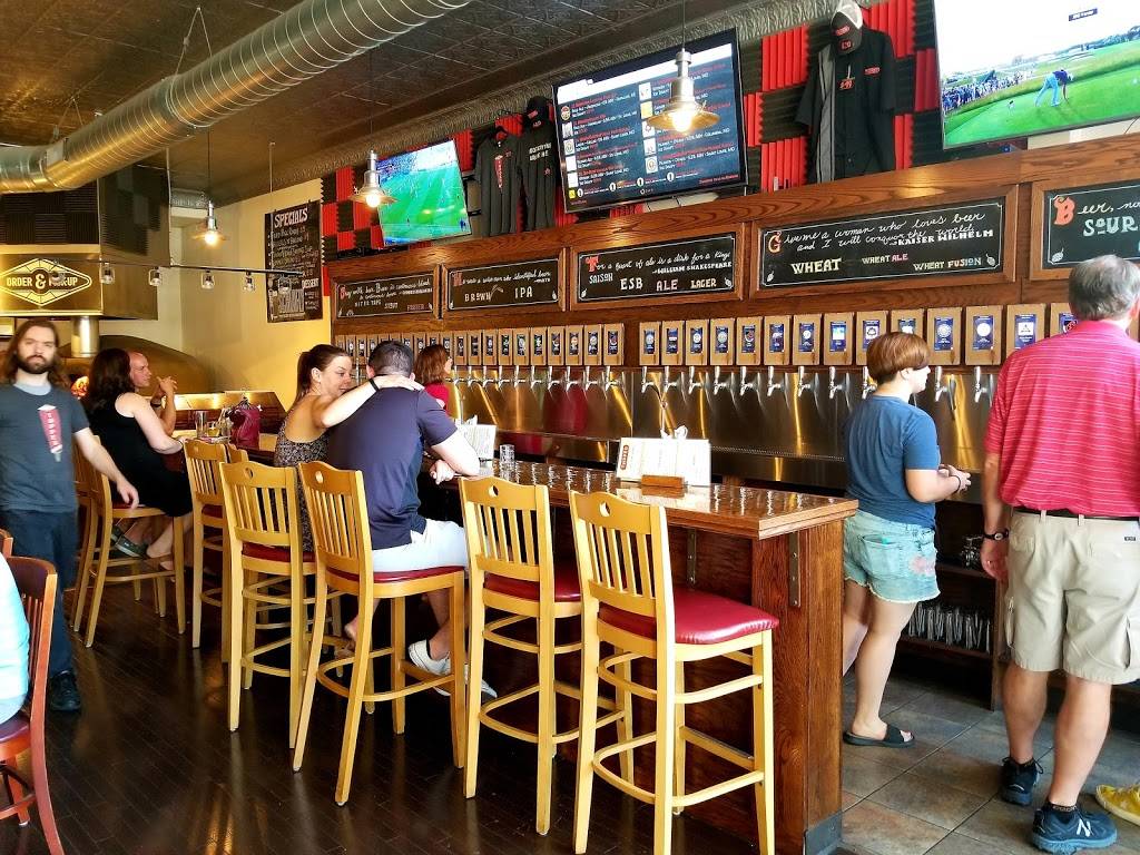 Tapped | restaurant | 7278 Manchester Rd, Maplewood, MO 63143, USA | 3148990011 OR +1 314-899-0011