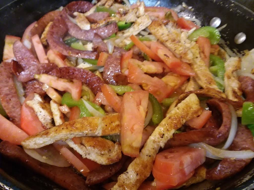 Taqueria Dos Lunas | restaurant | 5609 Uvalde Rd, Houston, TX 77049, USA | 8323424014 OR +1 832-342-4014