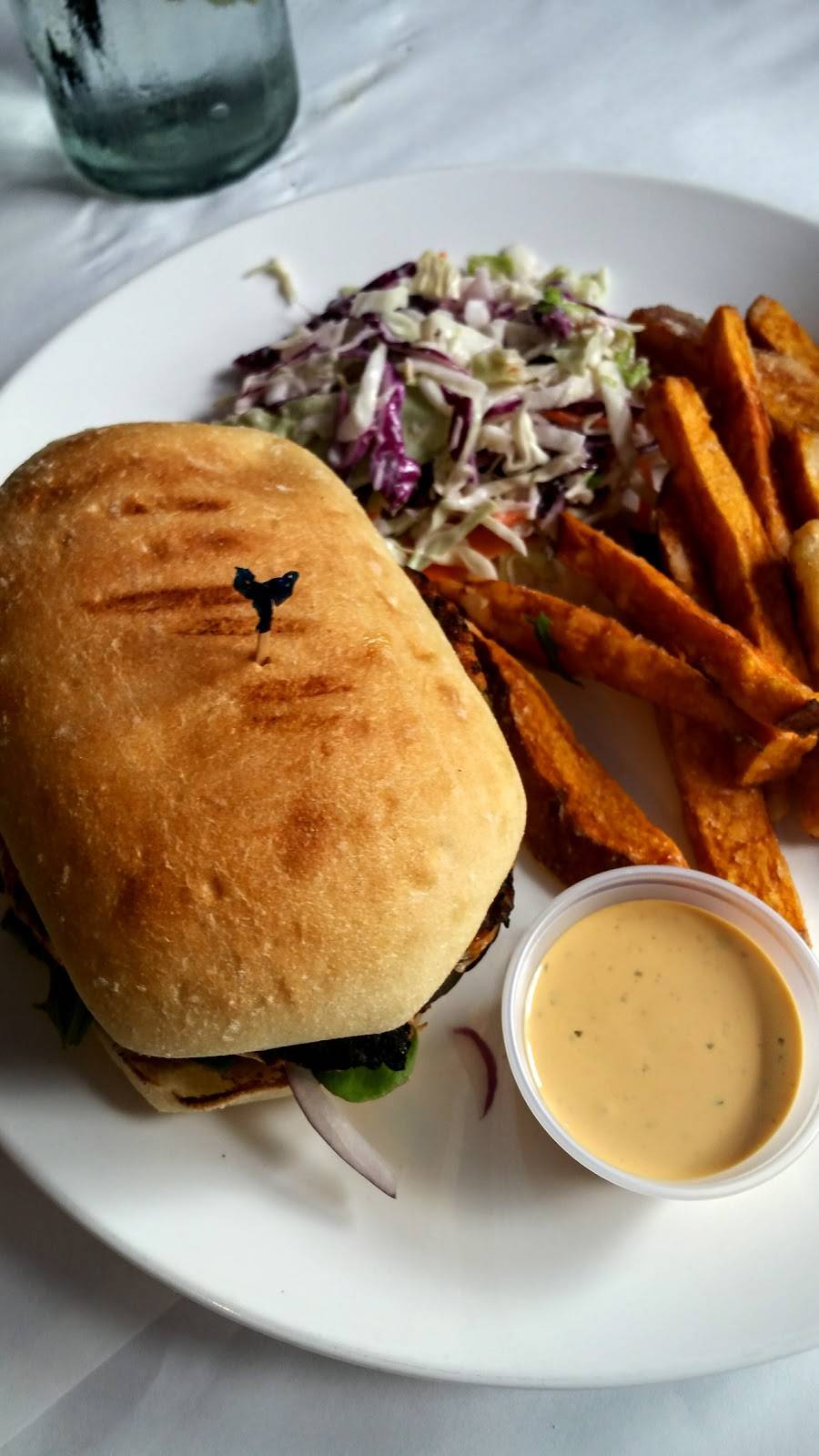 Rosys At The Beach | restaurant | 17320 Monterey Rd, Morgan Hill, CA 95037, USA | 4087780551 OR +1 408-778-0551