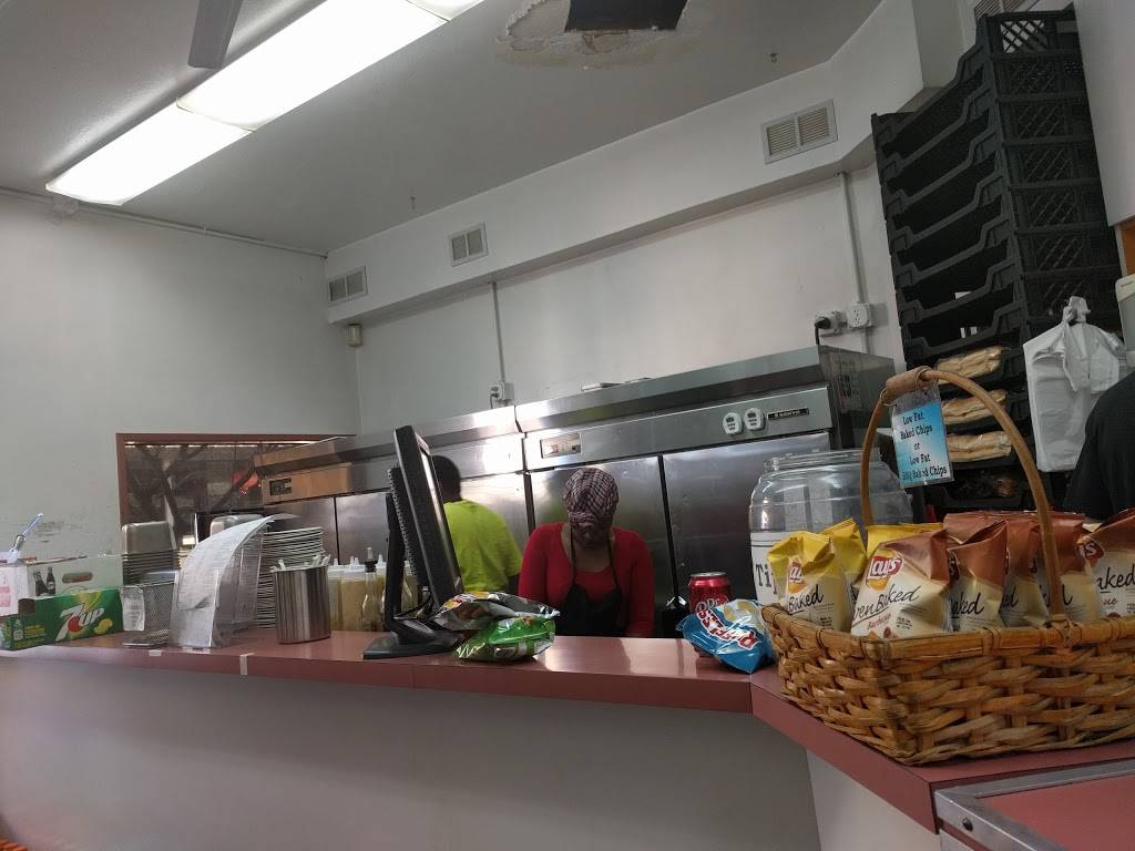 Grinders Submarine Sandwiches | meal takeaway | 2069 Antioch Ct, Oakland, CA 94611, USA | 9253925268 OR +1 925-392-5268