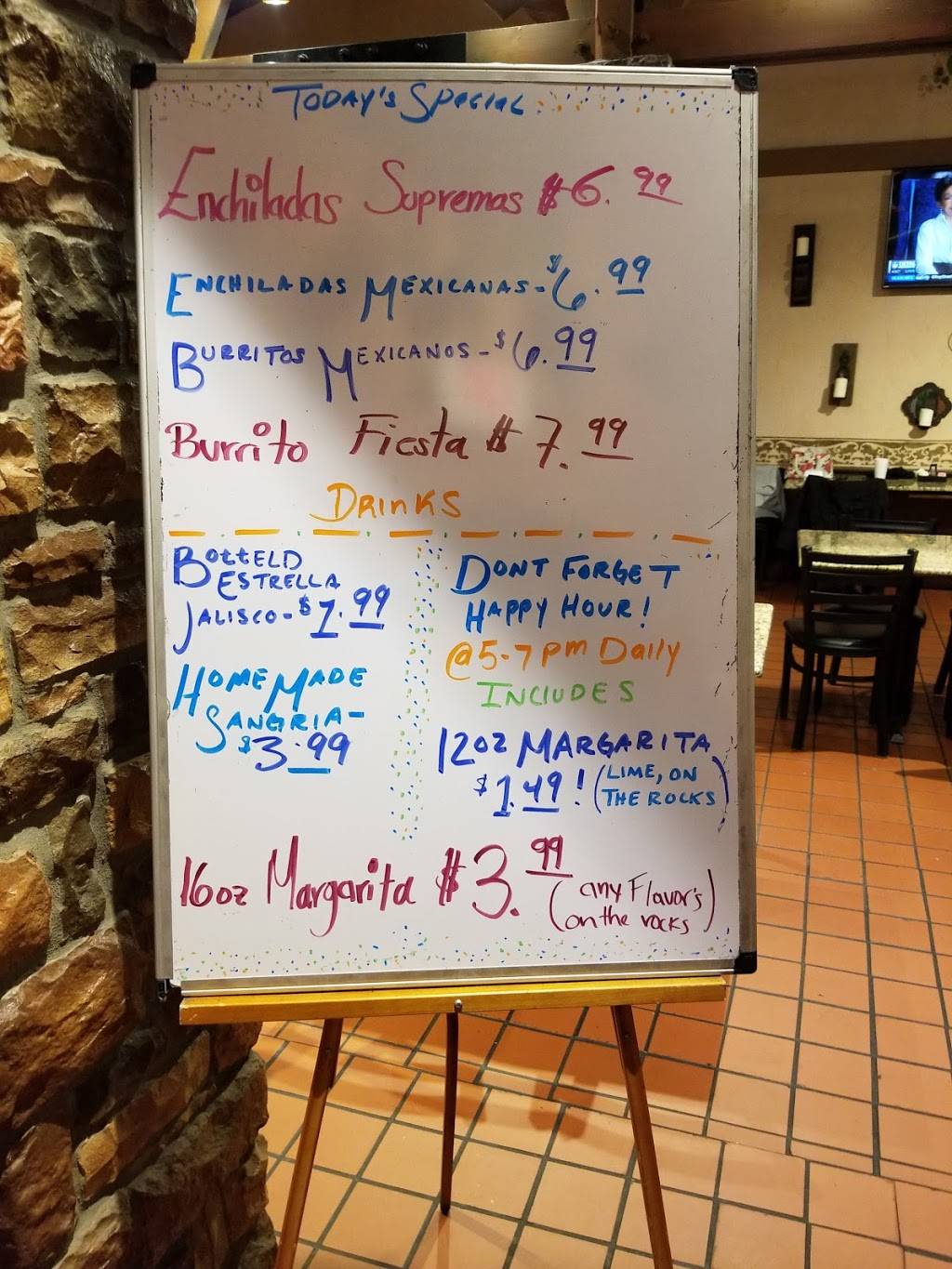 El Charro | restaurant | 3102 N Broadway, Pittsburg, KS 66762, USA | 6202325763 OR +1 620-232-5763