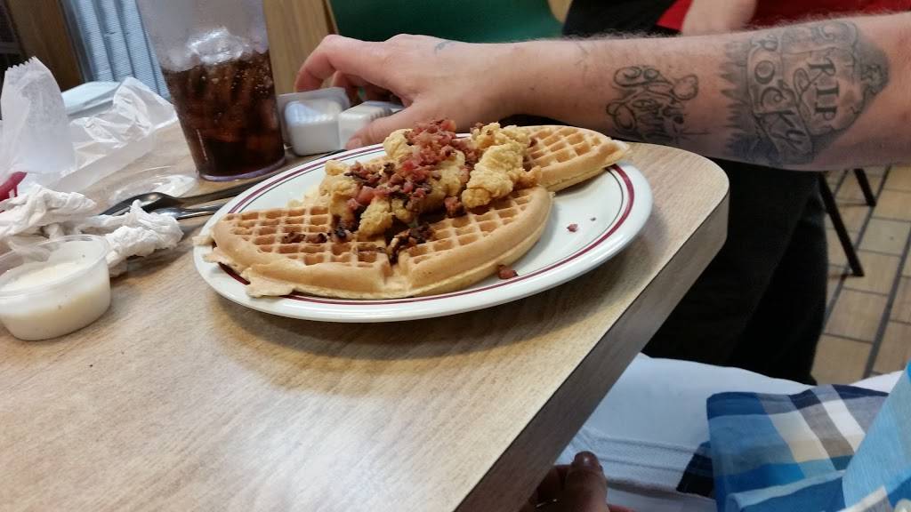 Huddle House | meal takeaway | 609 Haywood Rd, Dillsboro, NC 28725, USA | 8285863663 OR +1 828-586-3663