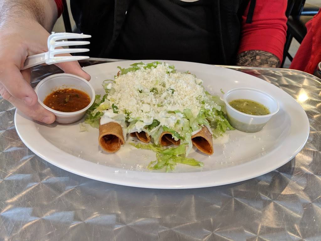 El Huarache Mexican Restaurant | restaurant | 1147, 815 1st Ave W, Shakopee, MN 55379, USA | 9524260669 OR +1 952-426-0669