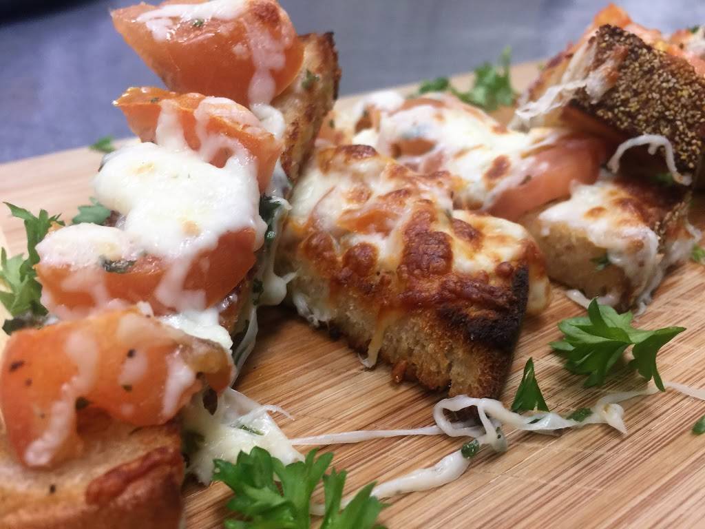 Le Ptit Broadway restaurant-microbrasserie | restaurant | 1870 Avenue de Grand-Mère #2, Grand-Mère, QC G9T 5K7, Canada | 8195333161 OR +1 819-533-3161