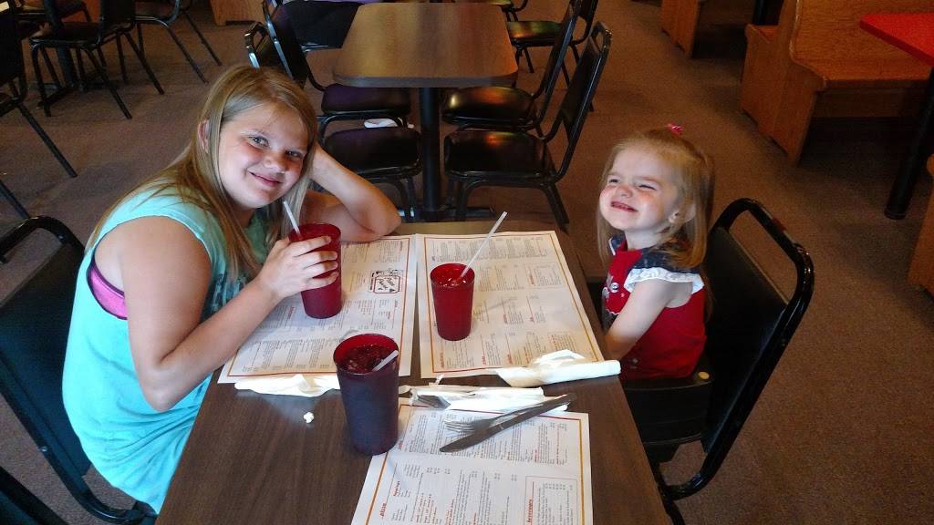 Pizza Parlor V | restaurant | 685 Dover Rd NE, Sugarcreek, OH 44681, USA | 3308524888 OR +1 330-852-4888