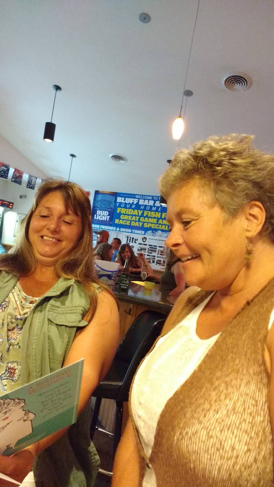 Bluff Bar & Grille | restaurant | N4363 WI-49, Poy Sippi, WI 54967, USA | 9209875665 OR +1 920-987-5665