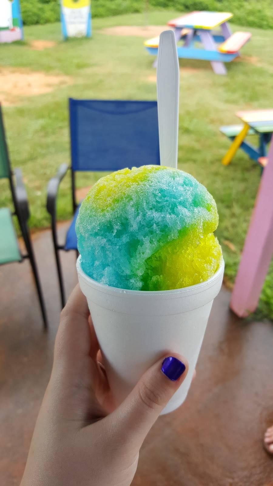 Pelicans Snoballs: North Tryon | restaurant | 7649 N Tryon St, Charlotte, NC 28262, USA | 9802297530 OR +1 980-229-7530