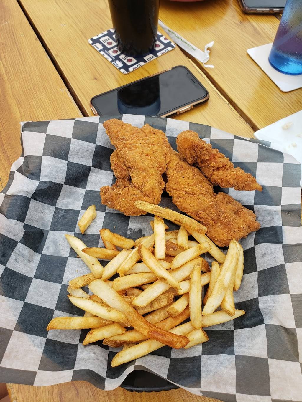 Skål | restaurant | 219 E Frazee Ave, Vergas, MN 56587, USA | 2183427525 OR +1 218-342-7525