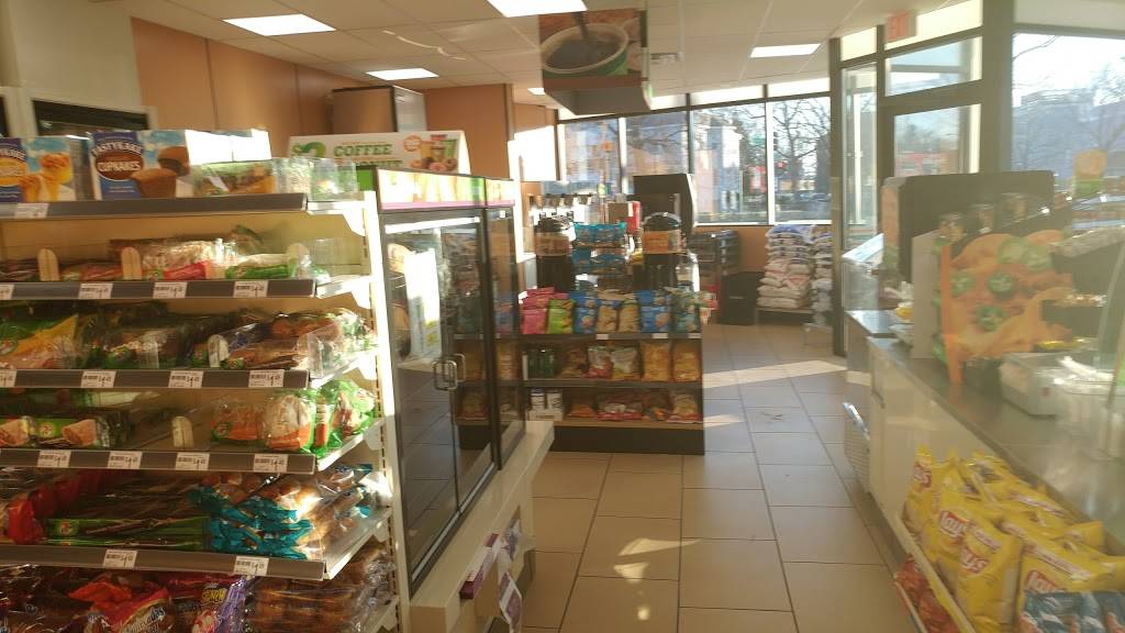 7-Eleven | bakery | 1501 Independence Ave SE, Washington, DC 20003, USA | 2025432170 OR +1 202-543-2170