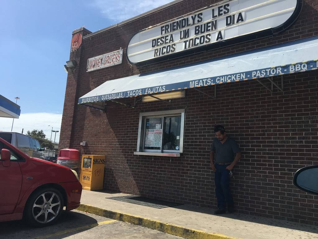 El Tacaso | restaurant | 10025 Harry Hines Blvd, Dallas, TX 75220, USA | 4693359055 OR +1 469-335-9055