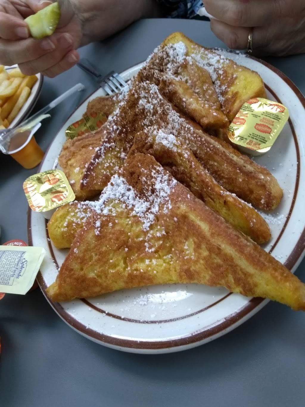 Siggys Restaurant | restaurant | 26820 Jefferson Ave, Murrieta, CA 92562, USA | 9516960119 OR +1 951-696-0119