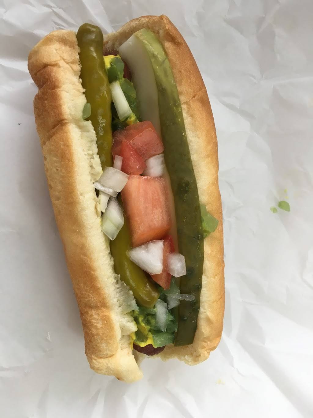 Chicago Red Hots | restaurant | 9025 W Brown Deer Rd, Milwaukee, WI 53224, USA | 4143554100 OR +1 414-355-4100