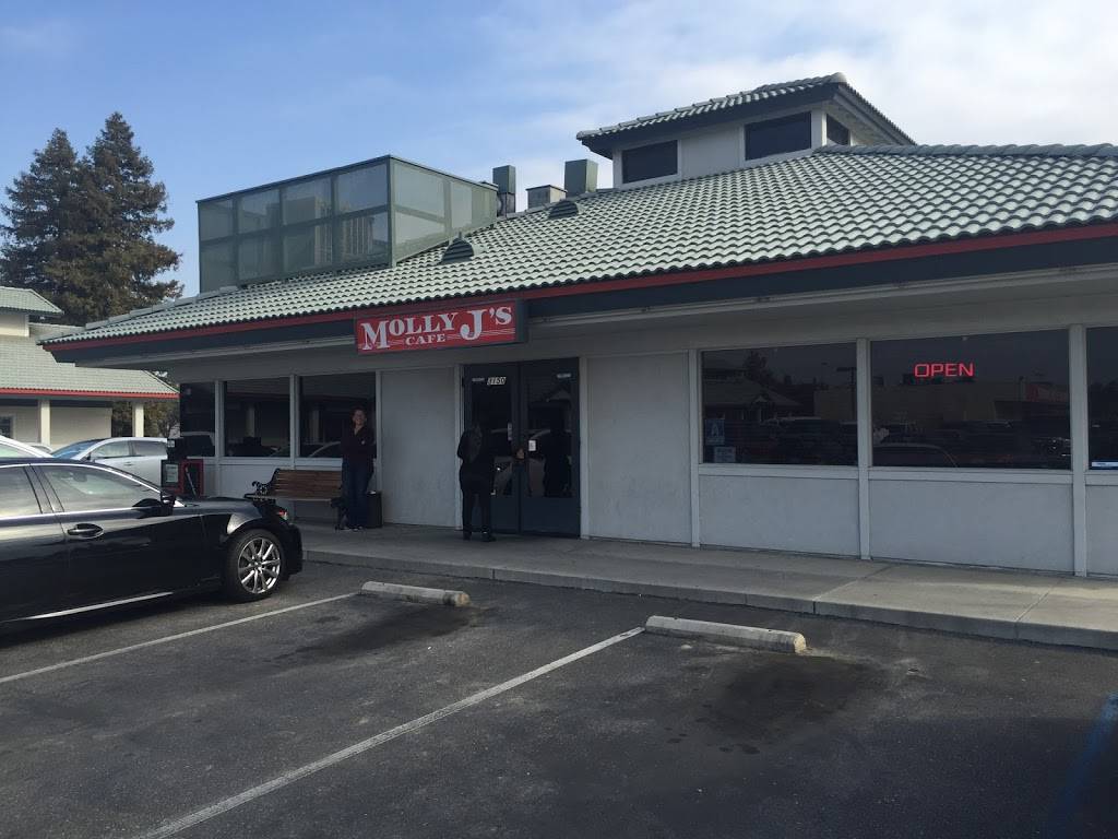 Molly Js | restaurant | 3150 Panama Ln, Bakersfield, CA 93313, USA | 6618347372 OR +1 661-834-7372