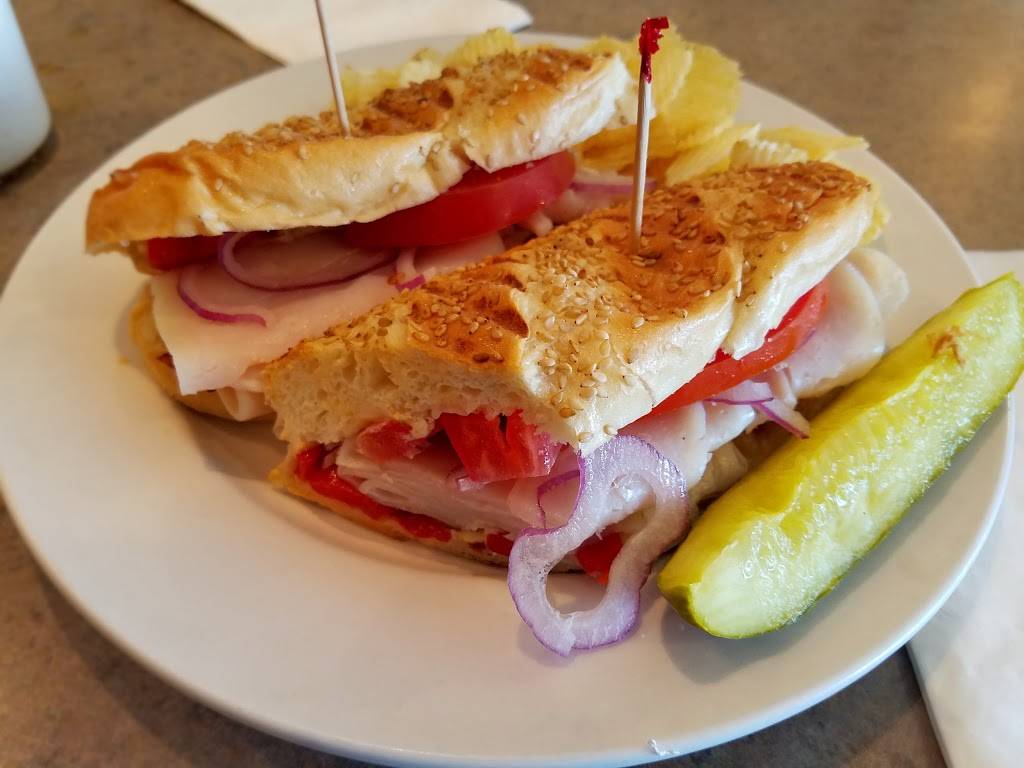 Bagleys Grill | restaurant | 15220 E Bagley Rd, Middleburg Heights, OH 44130, USA | 4408457484 OR +1 440-845-7484