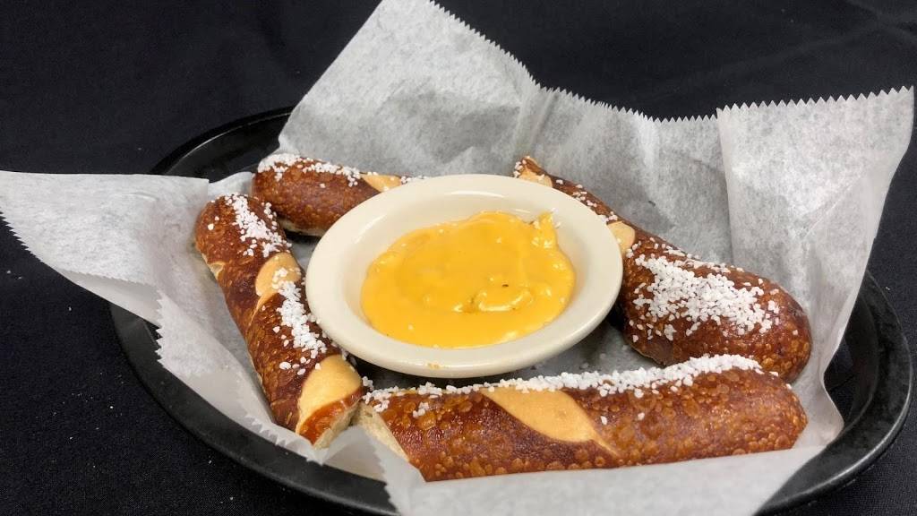 PJs Tavern | restaurant | 123 W Jefferson Ave, Kirkwood, MO 63122, USA | 3149662001 OR +1 314-966-2001