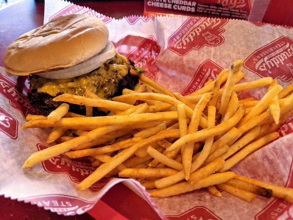 Freddys Frozen Custard & Steakburgers | restaurant | 7201 NW Cache Rd, Lawton, OK 73505, USA | 5806992566 OR +1 580-699-2566
