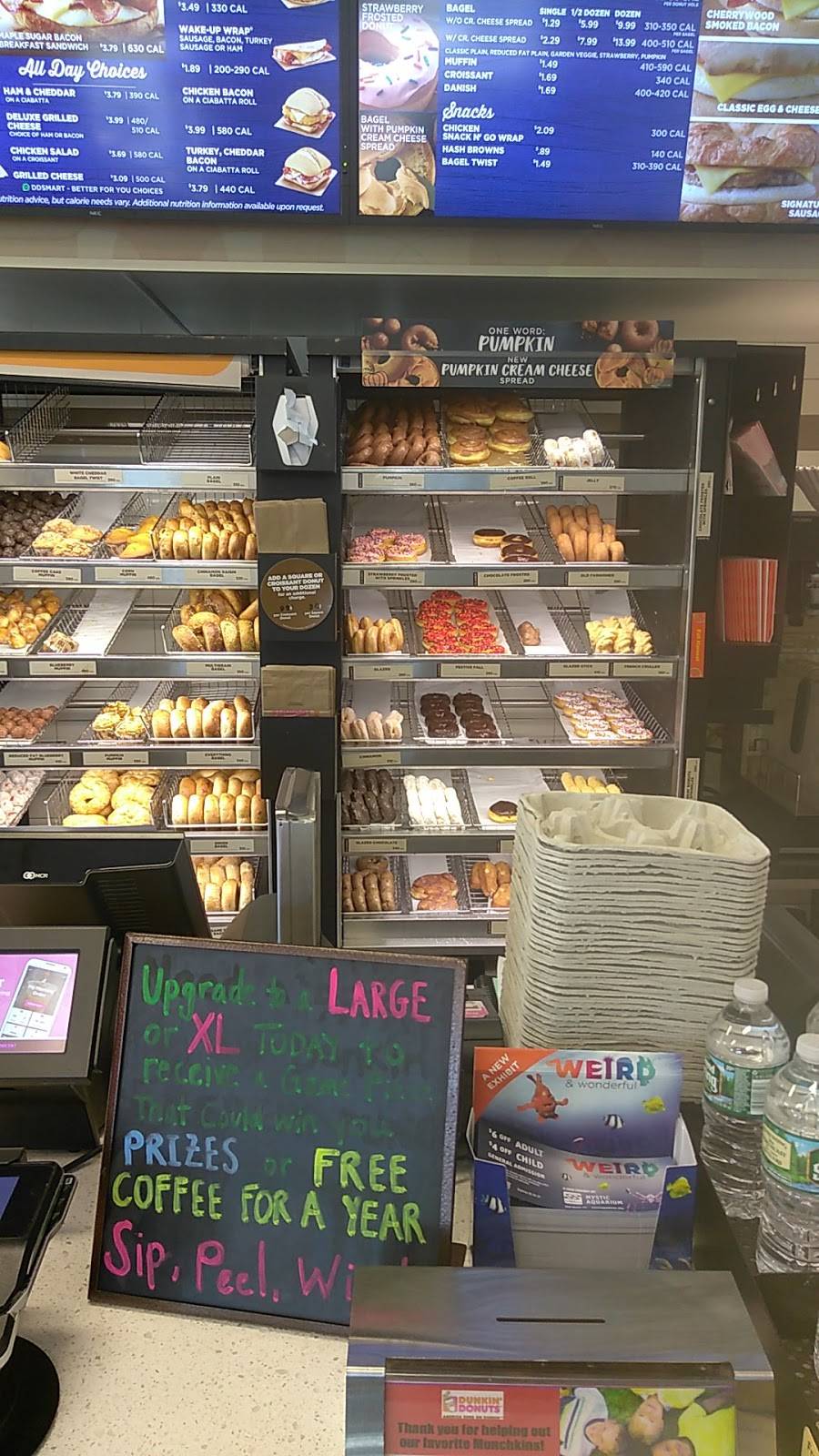 Dunkin | bakery | 319 Washington Ave, North Haven, CT 06473, USA | 2032349069 OR +1 203-234-9069