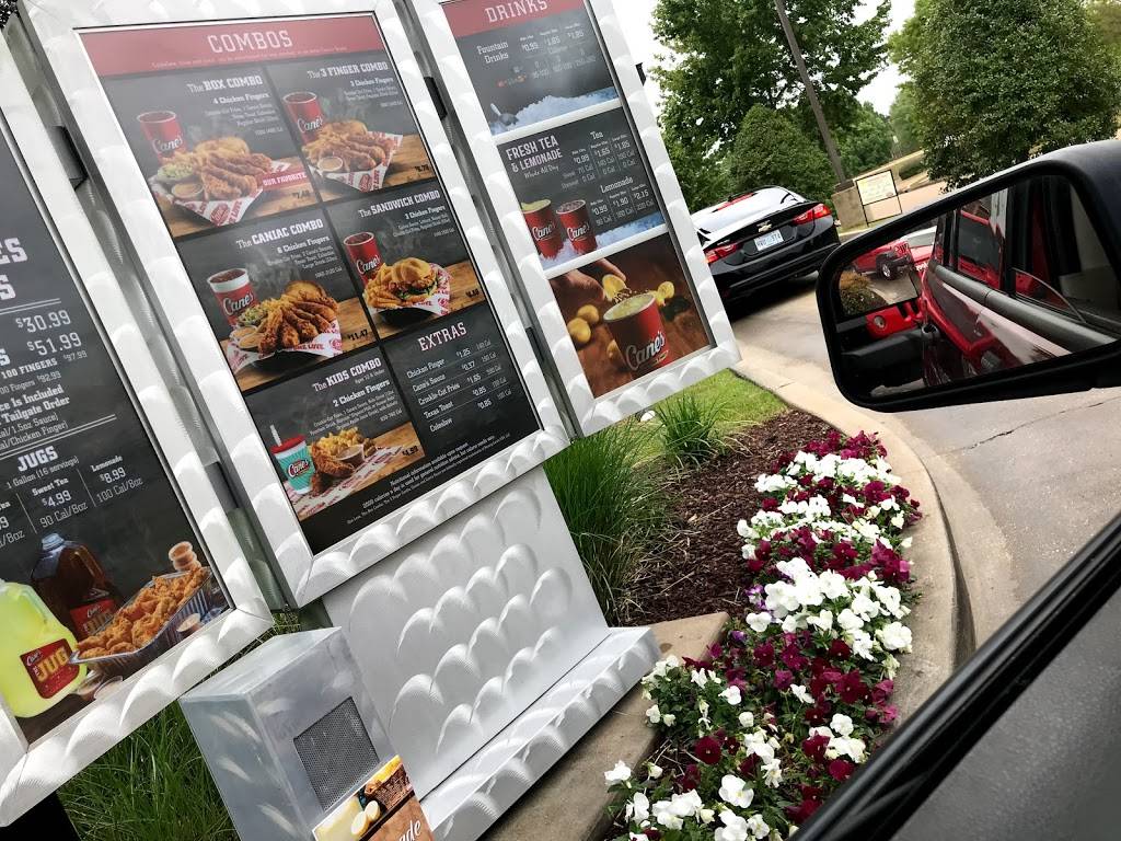 Raising Canes Chicken Fingers | meal takeaway | 202 E Layfair Dr, Flowood, MS 39232, USA | 6019339713 OR +1 601-933-9713