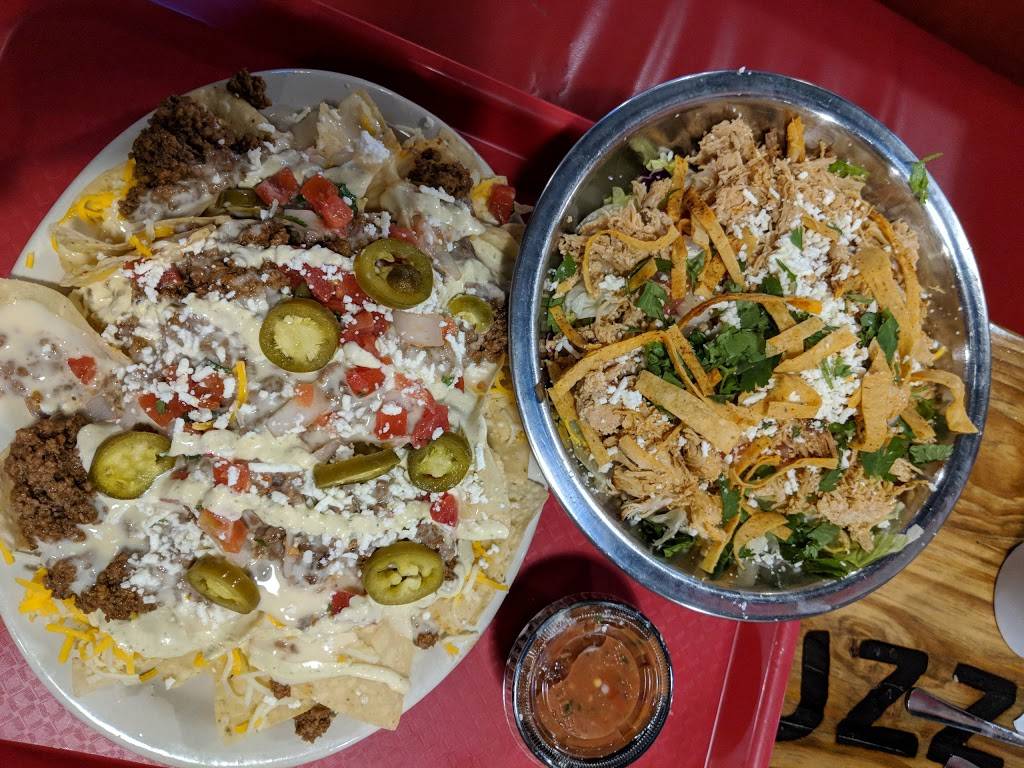 Fuzzys Taco Shop | restaurant | 12241 E Colonial Dr, Orlando, FL 32826, USA | 4075121536 OR +1 407-512-1536