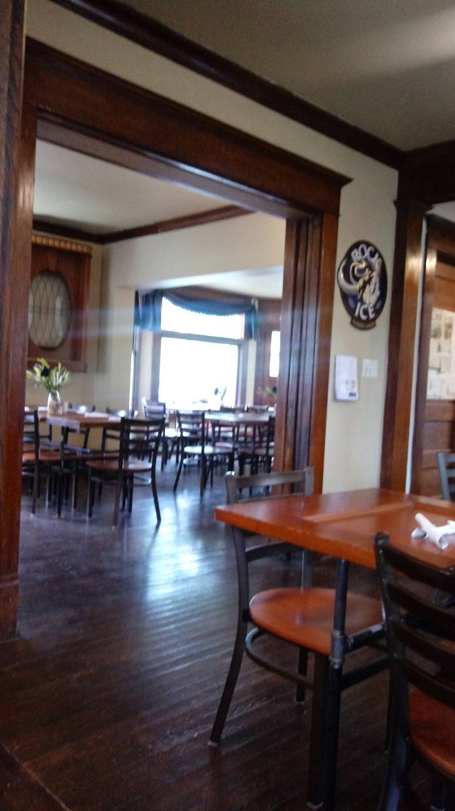 Elm Street Diner | restaurant | 832 Elm St, Youngstown, OH 44505, USA | 2342289434 OR +1 234-228-9434