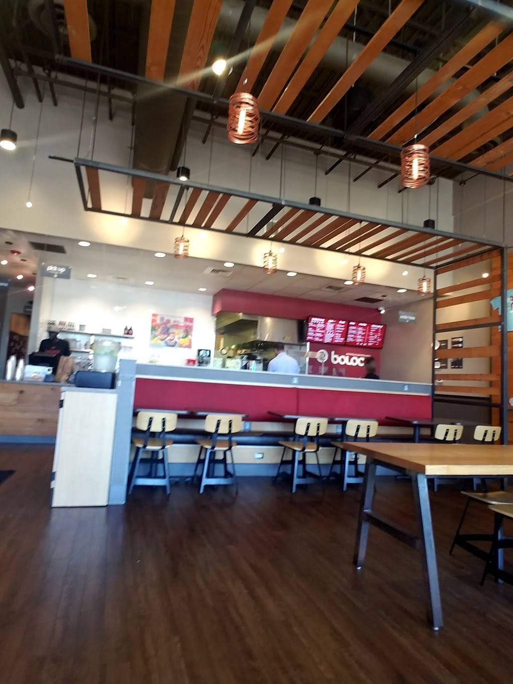 Boloco | restaurant | 425 Market St, Lynnfield, MA 01940, USA | 7813343706 OR +1 781-334-3706